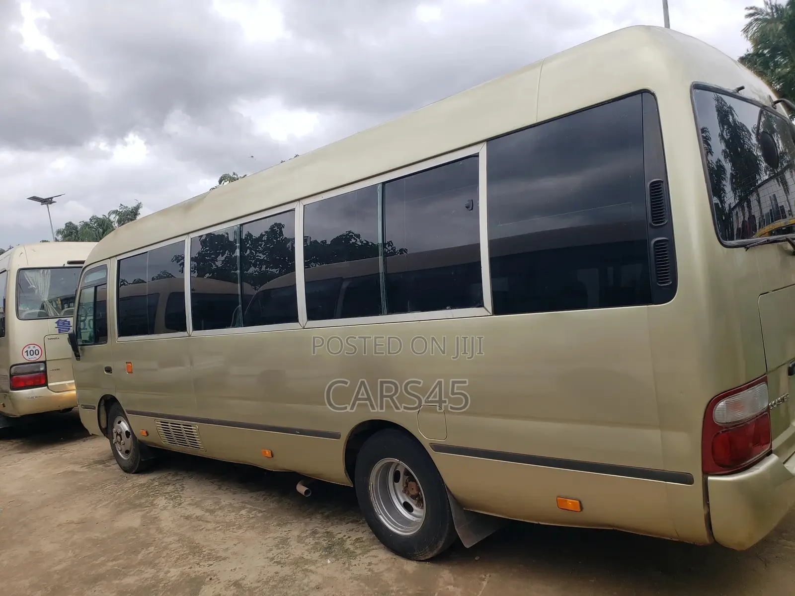 Toyota Coaster 2006 Beige