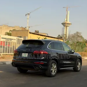 Porsche Cayenne 2018 Black