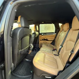 Porsche Cayenne 2018 Black