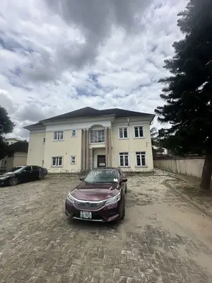 5bdrm Duplex in Soccer Arenas, GRA Phase 2 / Port-Harcourt for rent