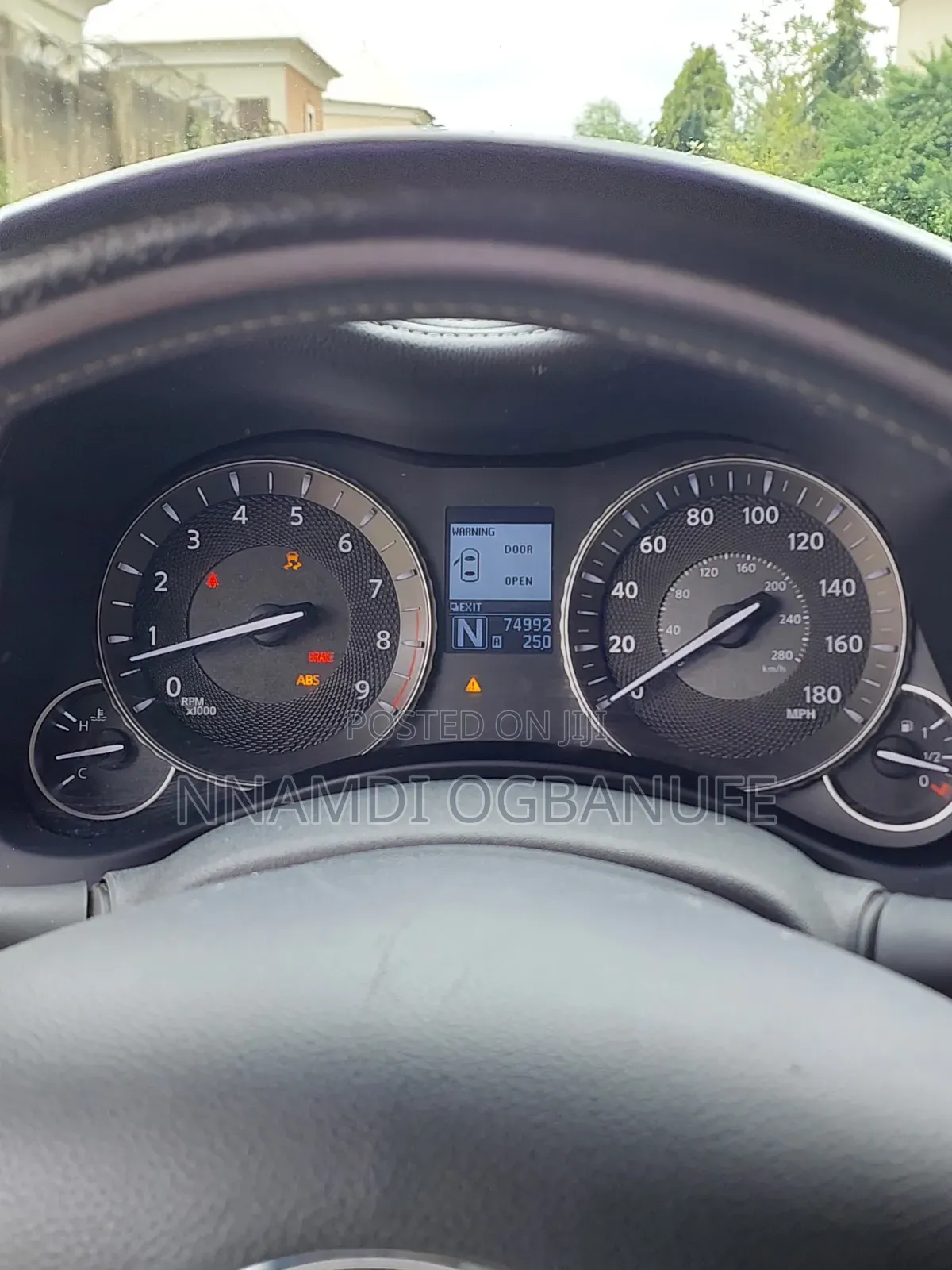 Infiniti M 2011 Silver