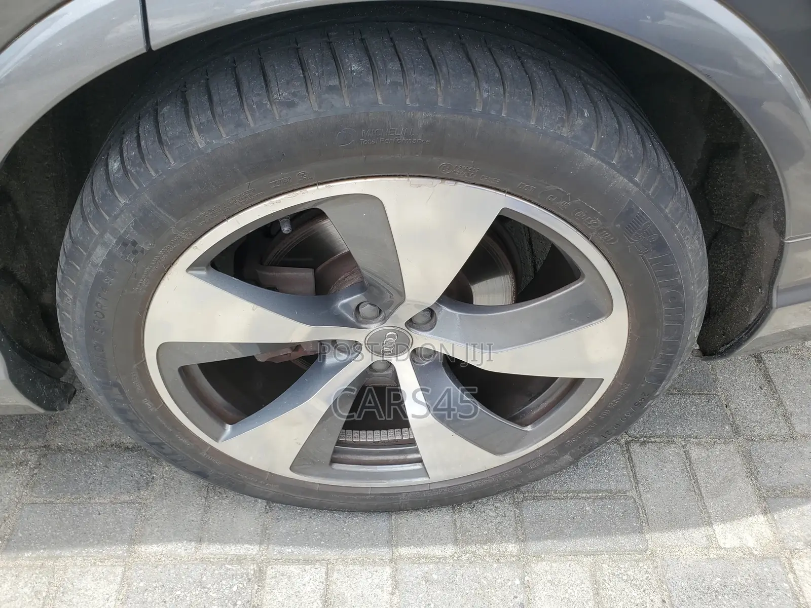 Audi Q7 2016 Gray