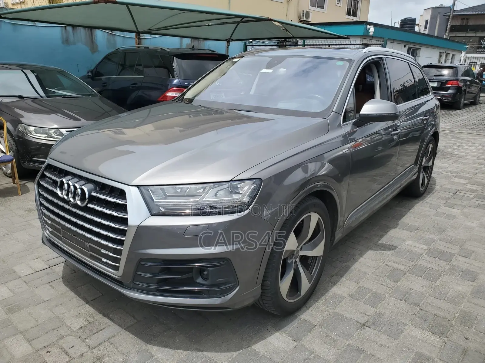 Audi Q7 2016 Gray