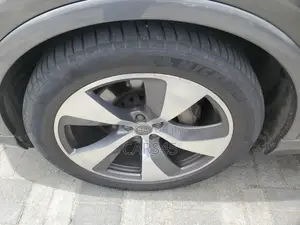 Audi Q7 2016 Gray