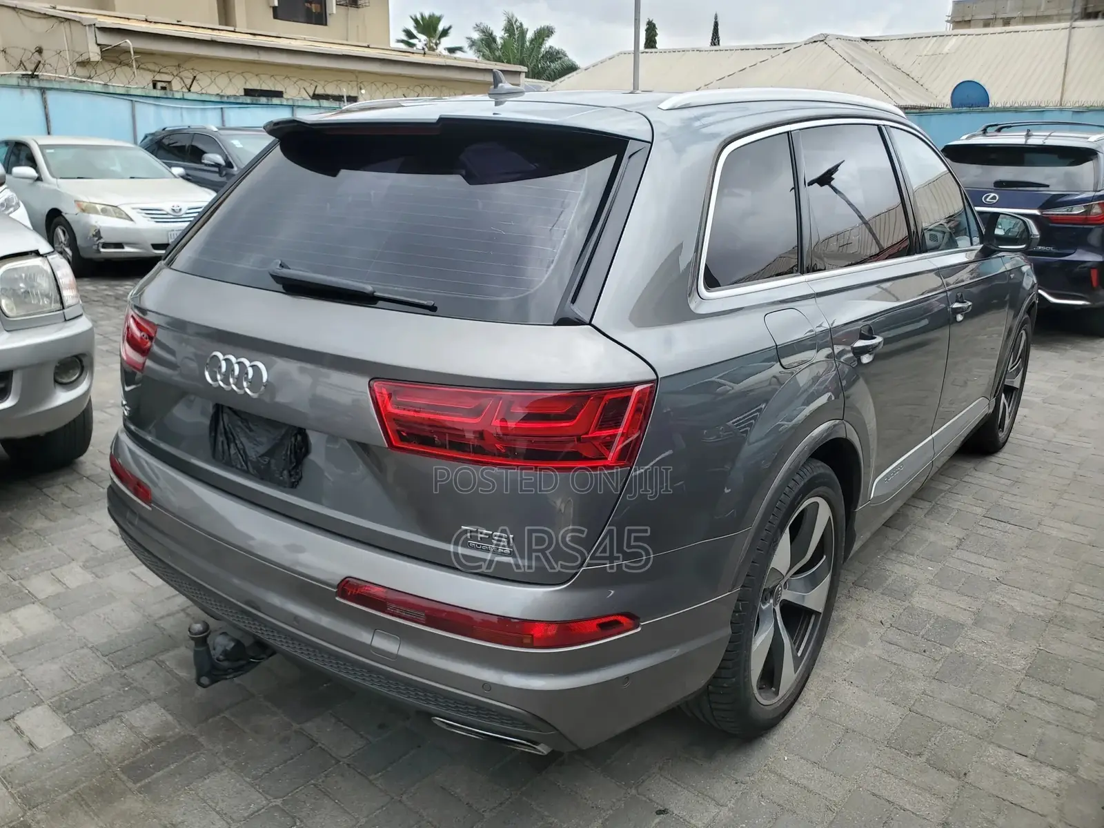 Audi Q7 2016 Gray