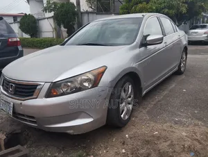 Honda Accord 2010 Silver