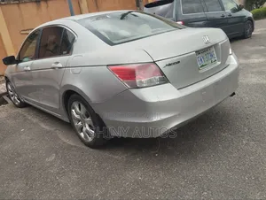 Honda Accord 2010 Silver