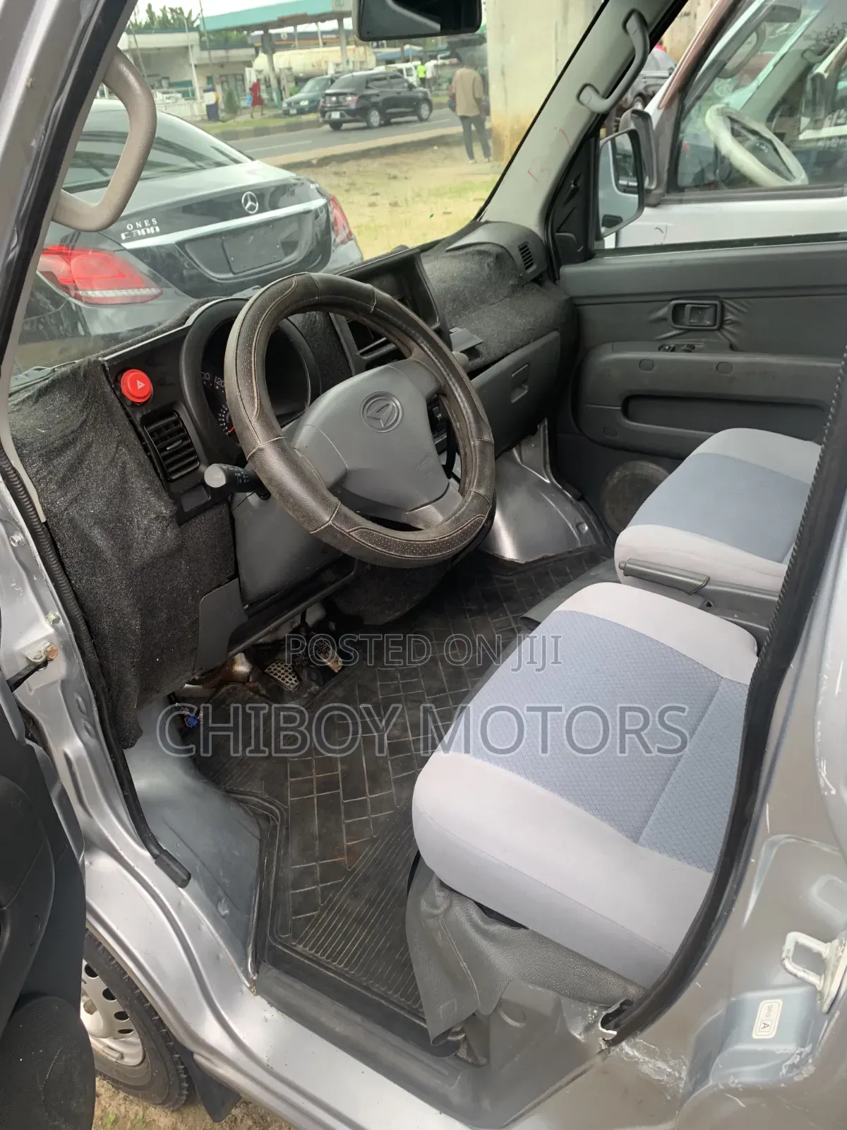 Daihatsu Hijet 2013 Silver