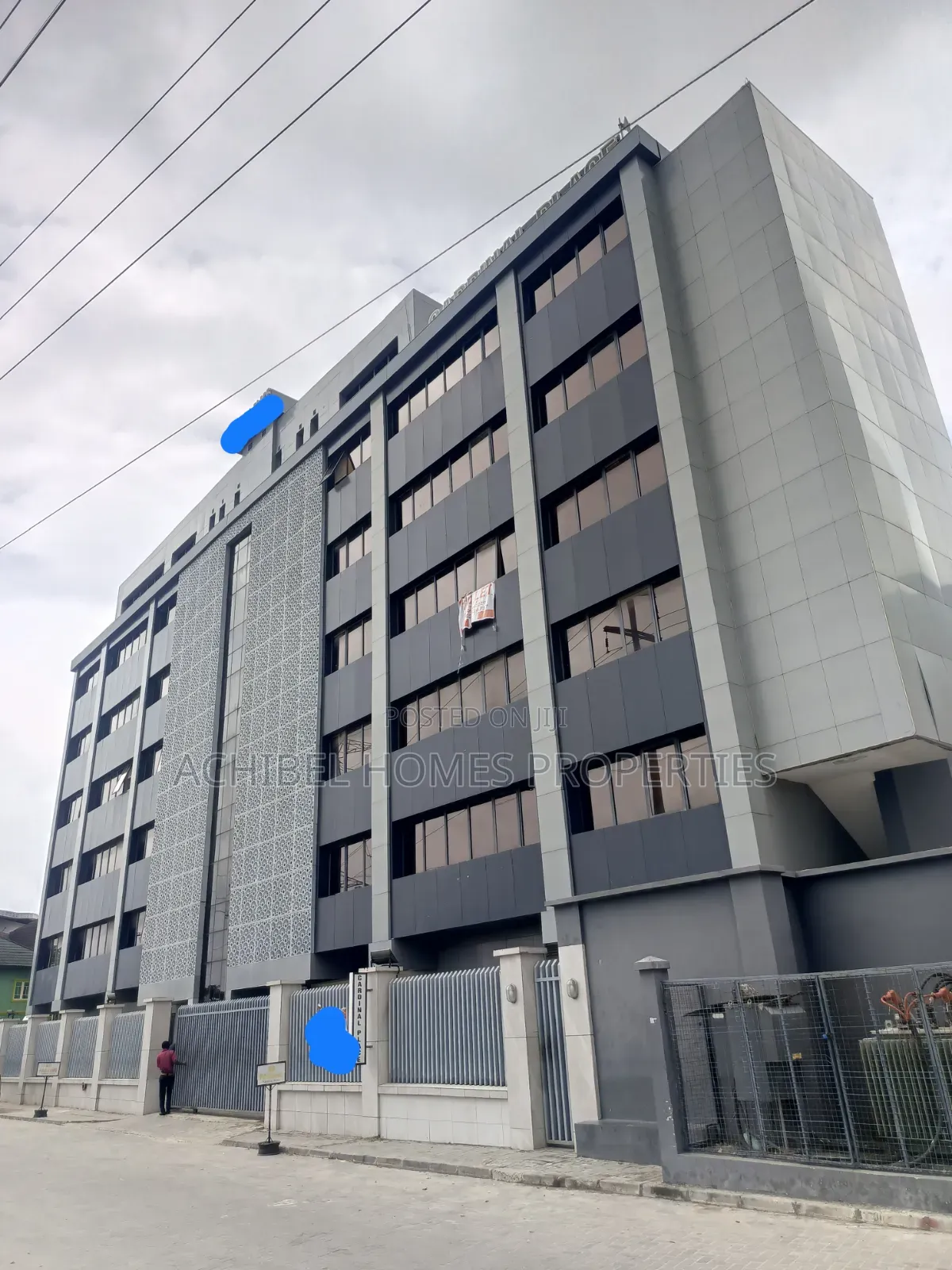A 256 Square Meter Serviced Office Space