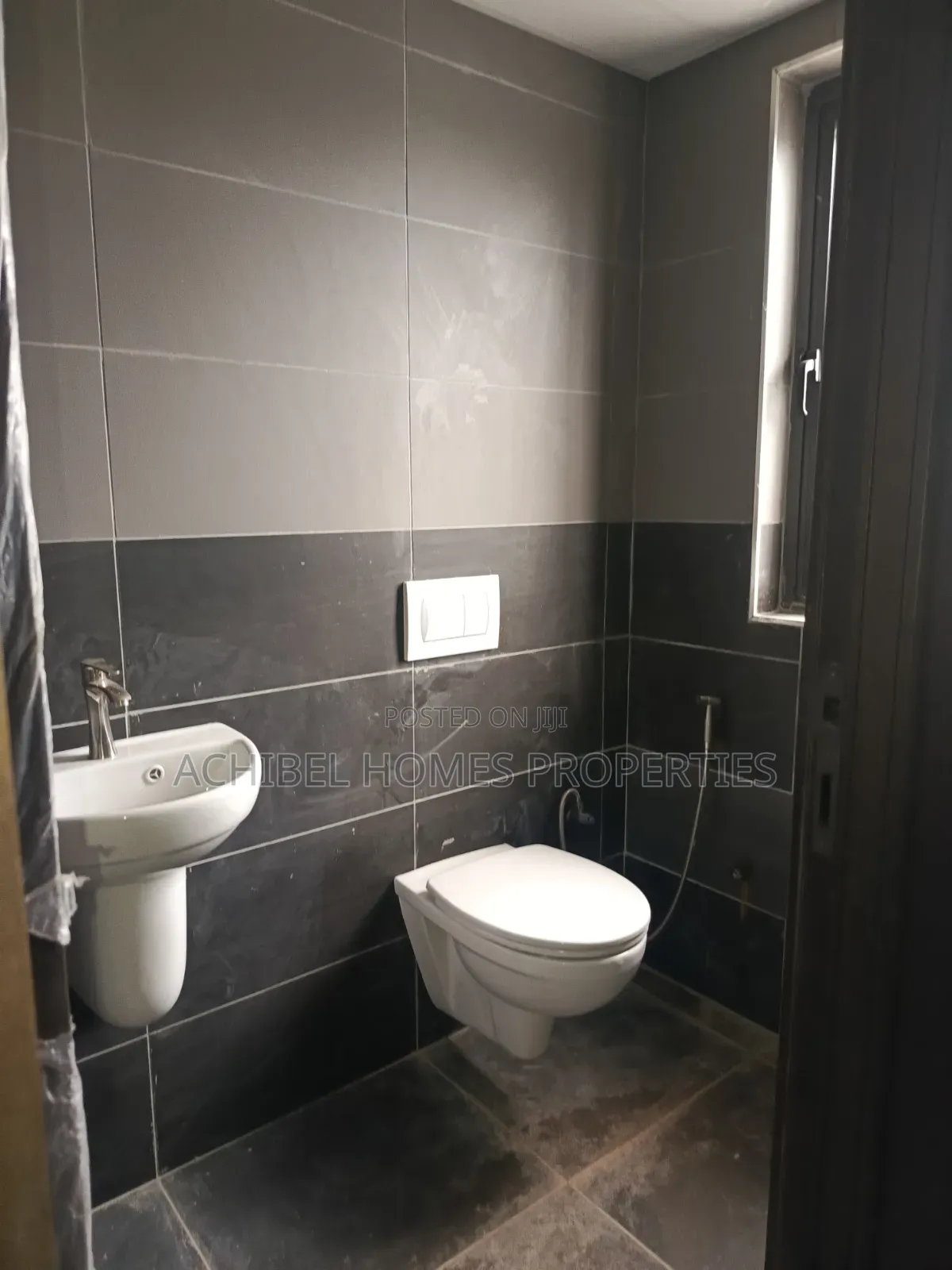 A 256 Square Meter Serviced Office Space