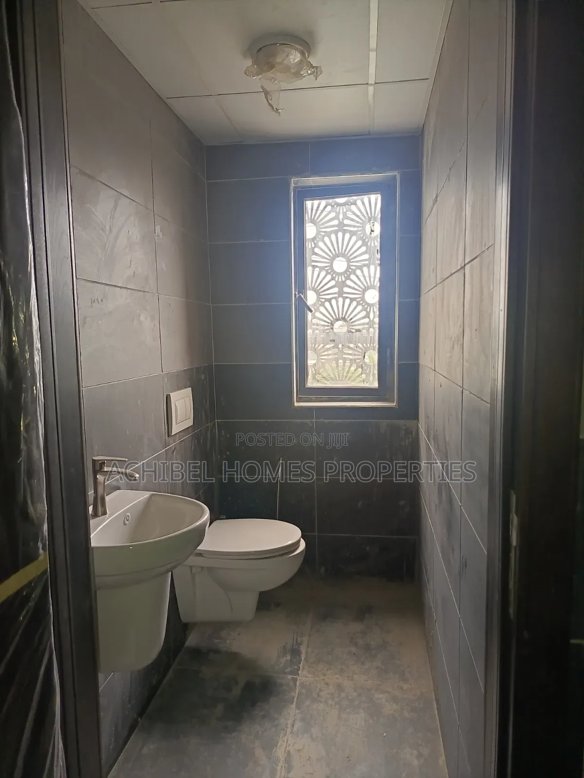 A 256 Square Meter Serviced Office Space