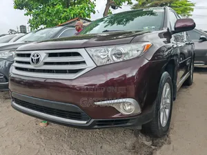 Toyota Highlander 2013 Burgundy
