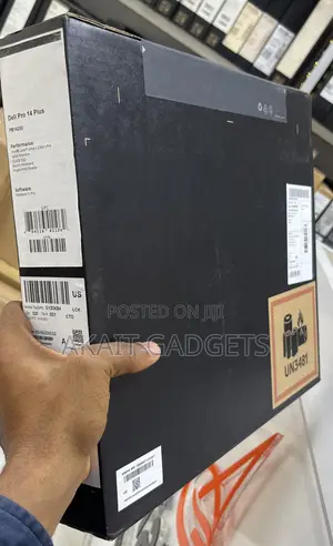 New Laptop Dell 16GB Intel Core Ultra 5 SSD 512GB