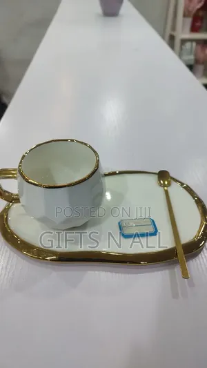 Vintage Tea Tray Sat