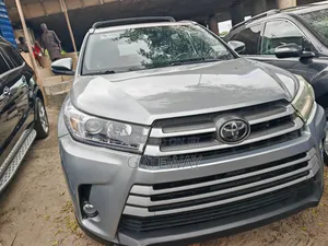 Toyota Highlander 2018 Gray
