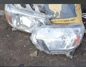 Toyota Tacoma 2012 Headlight
