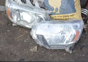 Toyota Tacoma 2012 Headlight