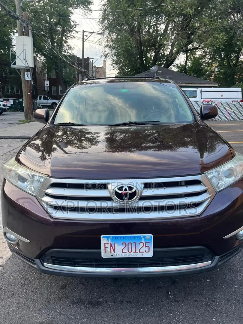Toyota Highlander 2013 Brown