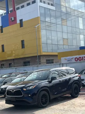 Toyota Highlander 2020 Blue