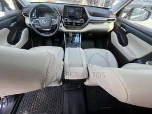 Toyota Highlander 2020 Blue