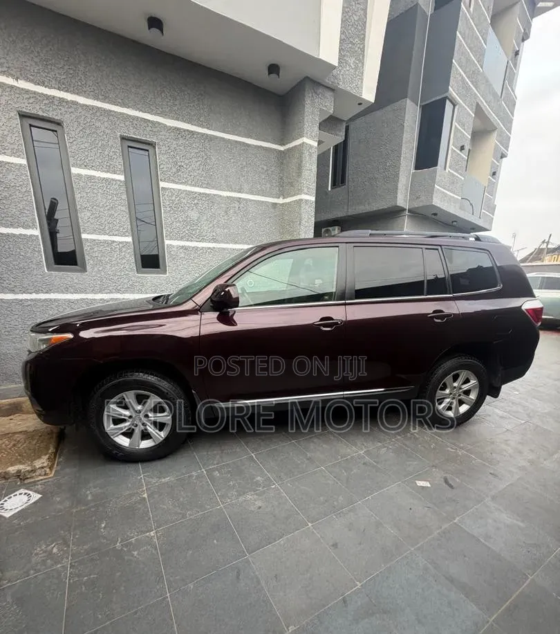 Toyota Highlander 2013 Brown