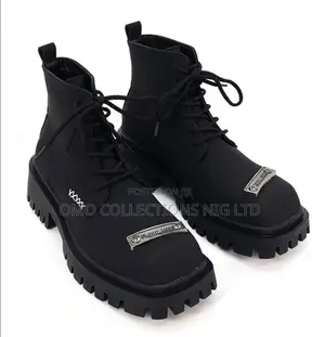 Men’s Black Lace-Up Combat Boots – Fully Boxed