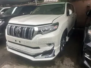 Toyota Land Cruiser Prado 2023 White