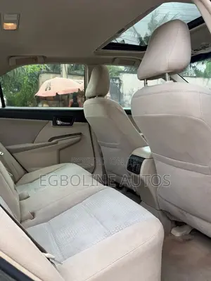 Toyota Camry XLE 4dr Sedan (2.5L 4cyl 6A) 2012 Green
