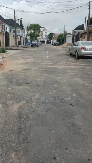 Full Plot of an Empty Land