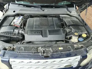 Land Rover Lr4 2013 Blue