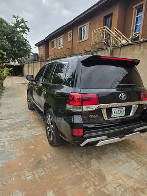 Toyota Land Cruiser 4.0 V6 GXR 2016 Black