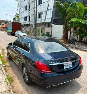 Mercedes-Benz C300 2016 Blue