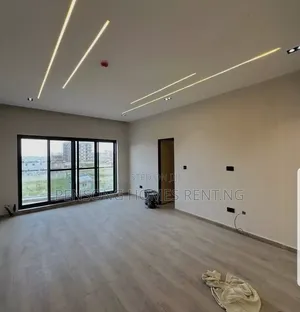 2bdrm Apartment in Lekki Phase 1 for rent