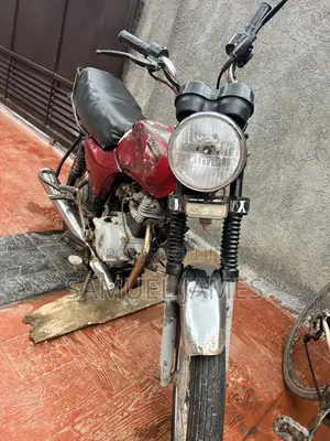Bajaj Boxer 2020 Red