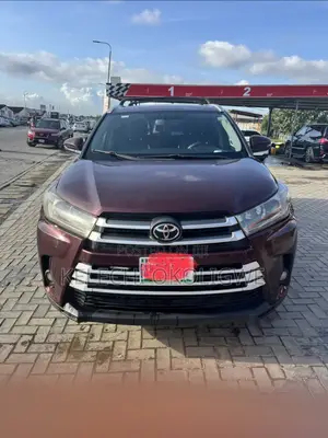 Toyota Highlander XLE 4dr SUV (3.5L 6cyl 6A) 2015 Brown