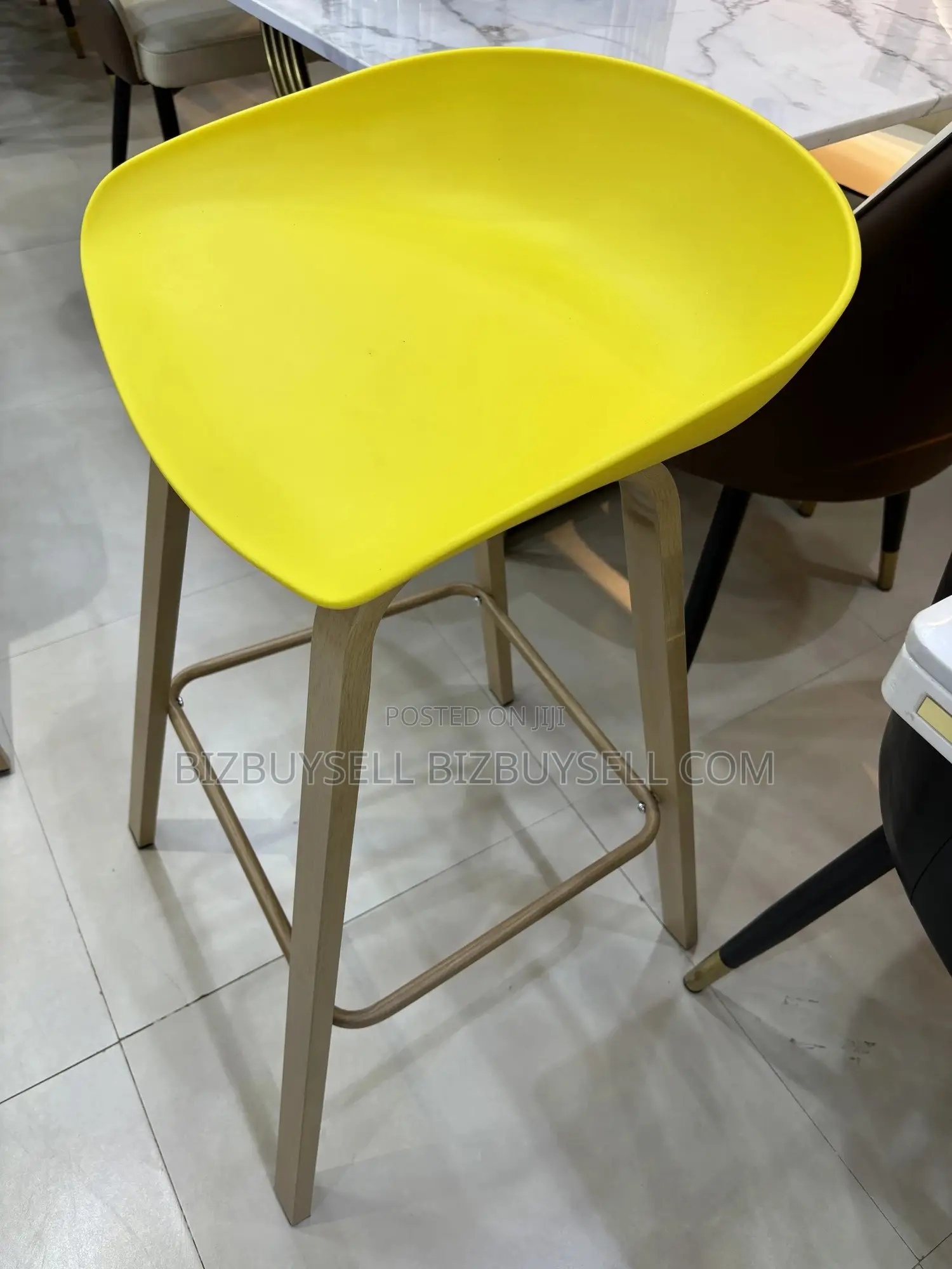 Bar Stool With Metal Legs