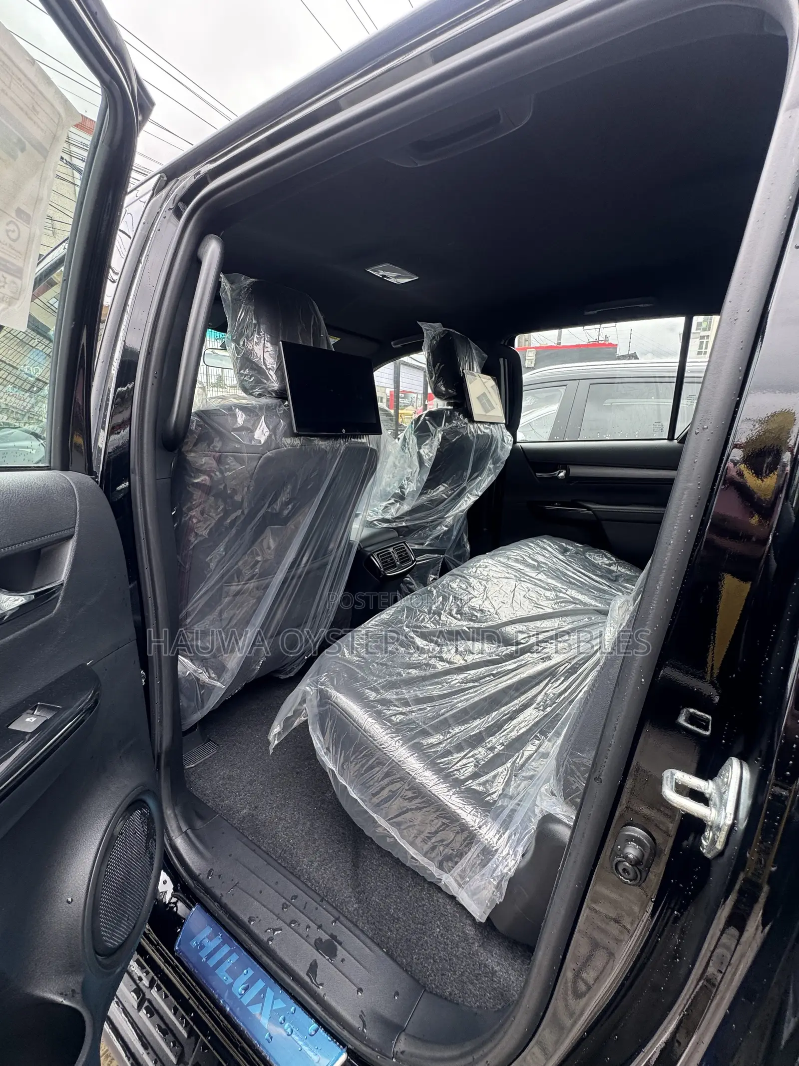 New Toyota Hilux 2026 Black