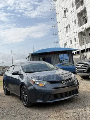 Toyota Corolla LE 4dr Sedan (1.8L 4cyl CVT) 2015 Gray