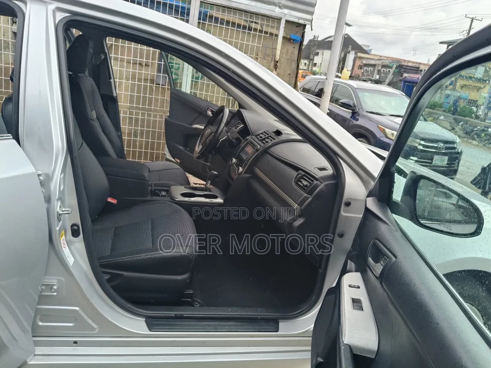 Toyota Camry 2014 Silver