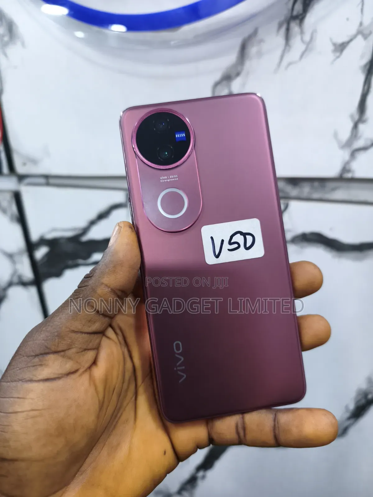 Vivo V50 256 GB Red