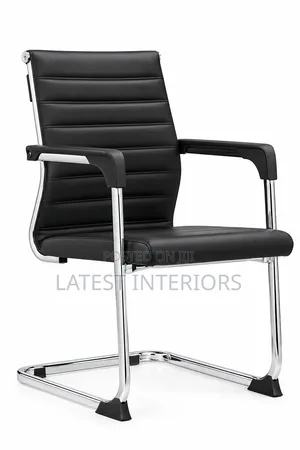 Executive Visitor Chair – Premium Leather Finish