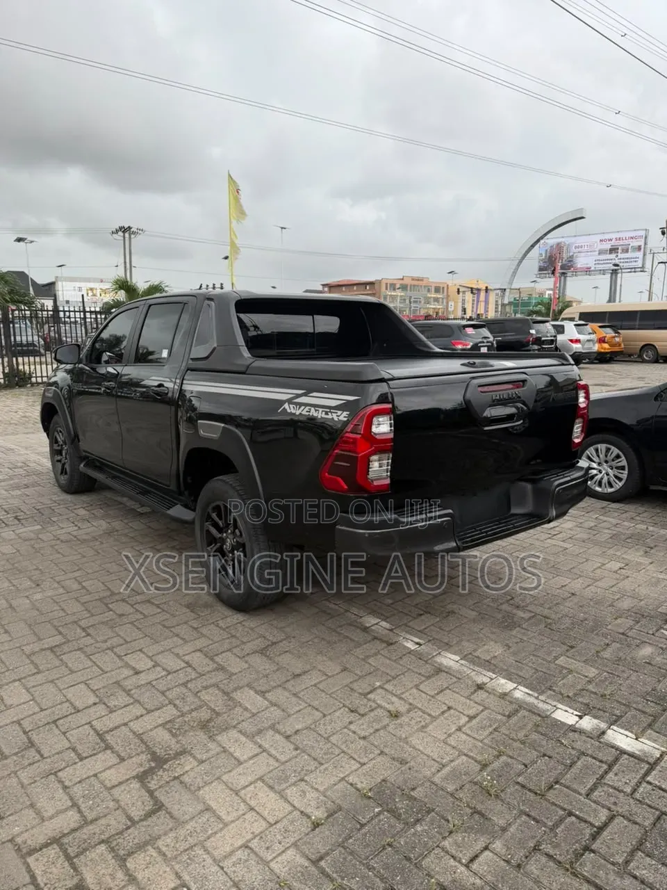 Toyota Hilux 2022 Black