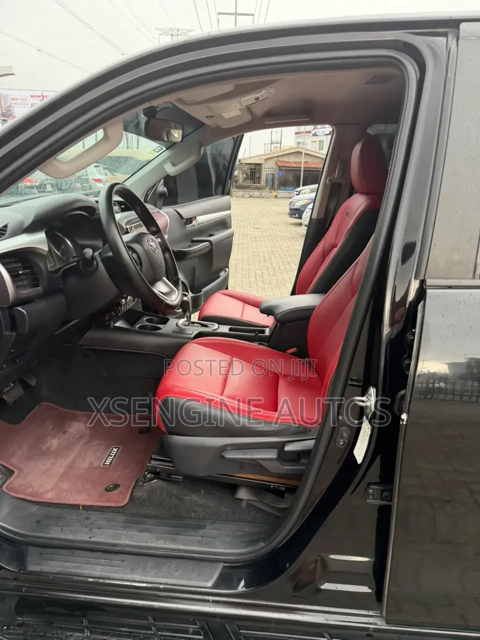 Toyota Hilux 2022 Black