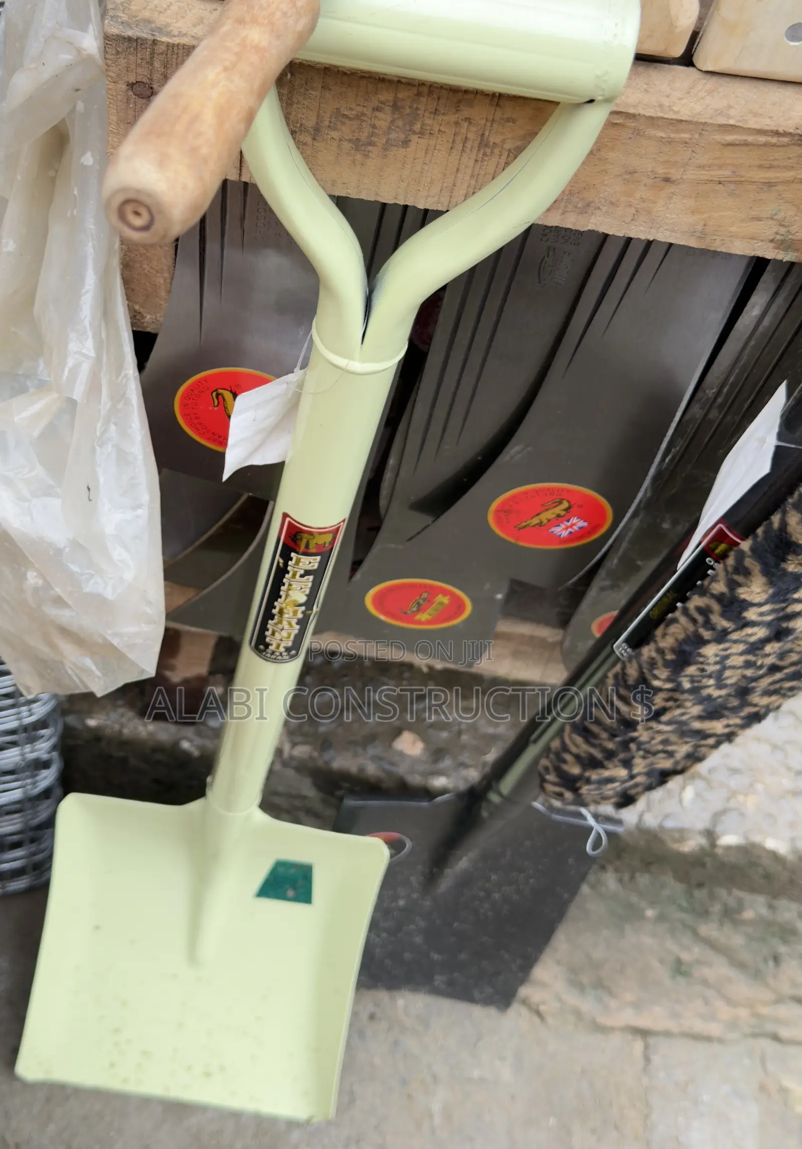 Shovel / Construction Shovels
