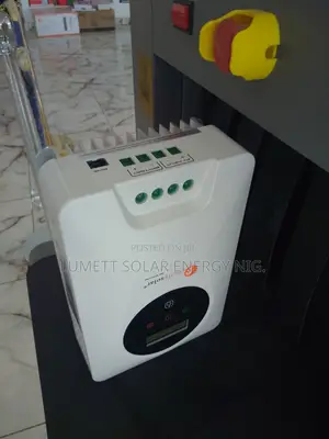 Felicity IVEM 3024 24V Hybrid Solar Power Inverter