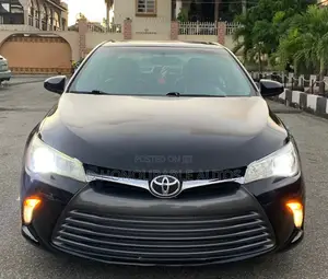 Toyota Camry XLE 4dr Sedan (2.5L 4cyl 6A) 2015 Matt Black