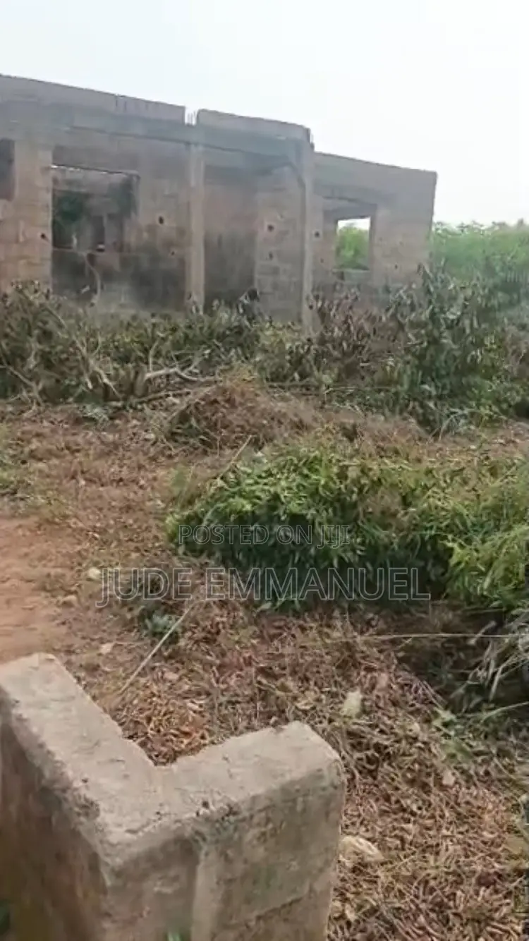 Uncompleted 3bedroom