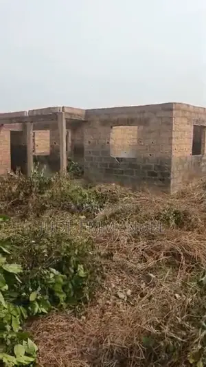 Uncompleted 3bedroom