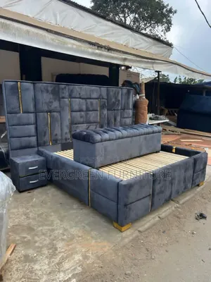 6 by 6 Bedframe With Ottoman