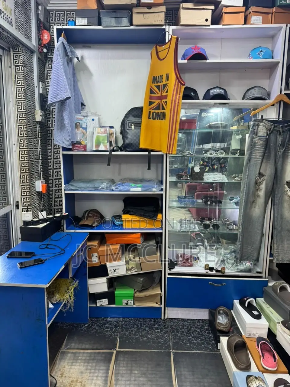 Design Shelves